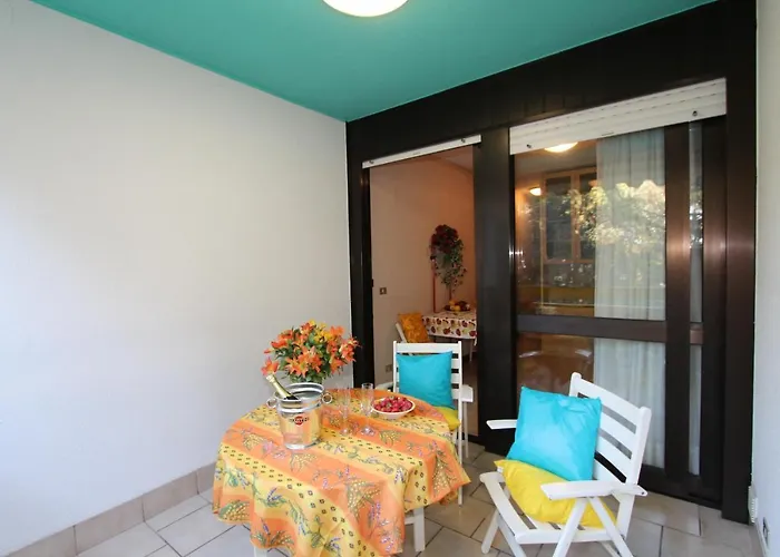 Solarium * Μπιμπιόνε