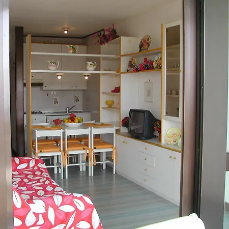 Solarium Immobiliare Friuli * Μπιμπιόνε